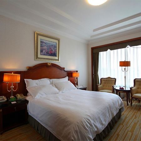 New Grand Dynasty Hotel Chaoyang  Bagian luar foto