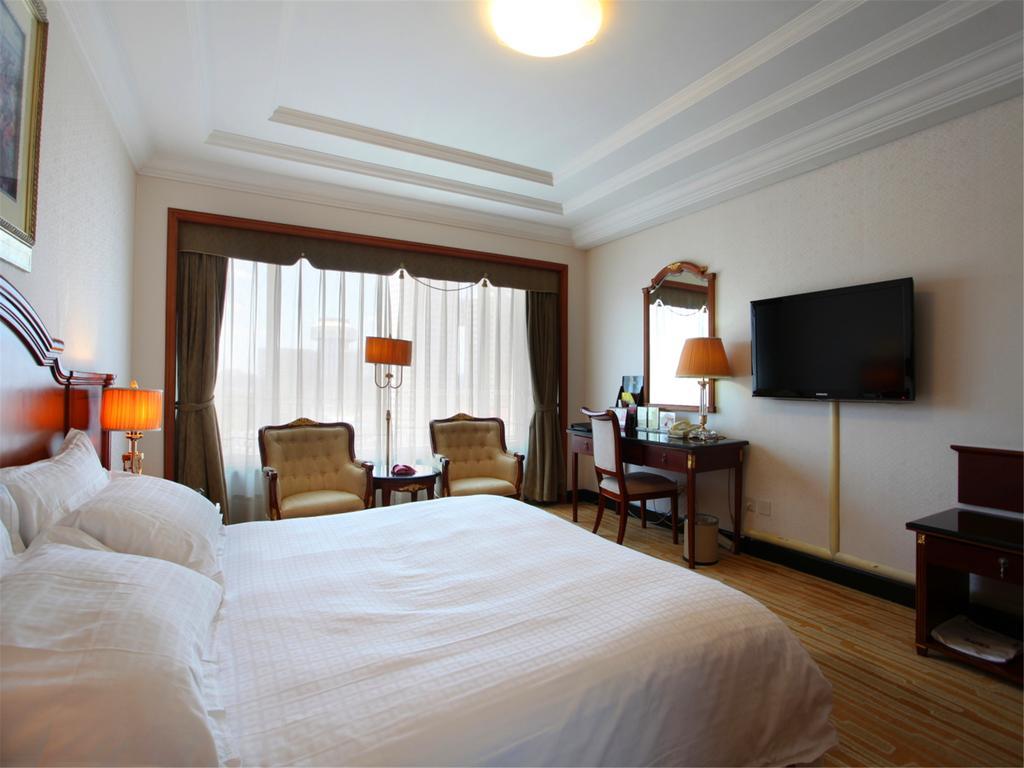 New Grand Dynasty Hotel Chaoyang  Bagian luar foto