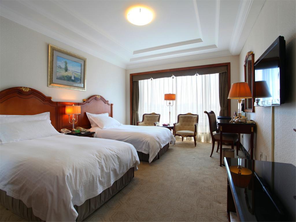 New Grand Dynasty Hotel Chaoyang  Bagian luar foto